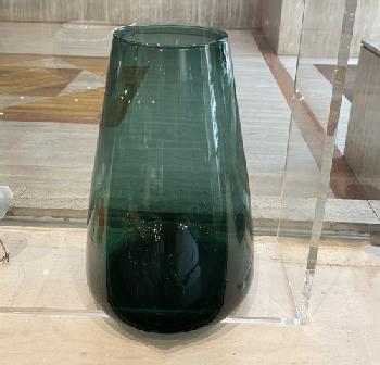 Green vase - Vase vert H.30cm